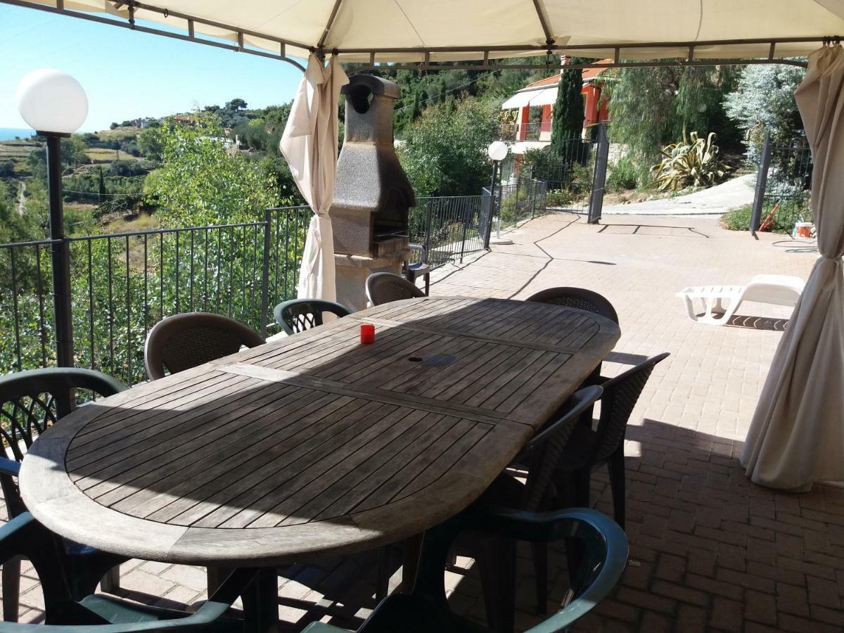 Villa Del Mare Ligure Elvezia 산토스테파노알마레 외부 사진