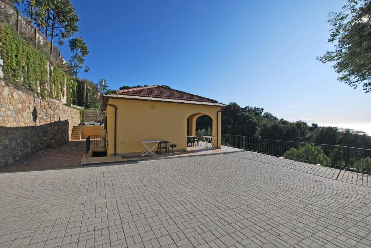Villa Del Mare Ligure Elvezia 산토스테파노알마레 외부 사진